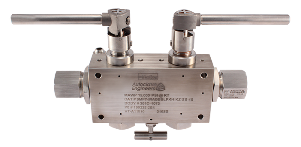 Autoclave Engineers Ball Valve - Double Block Bleed